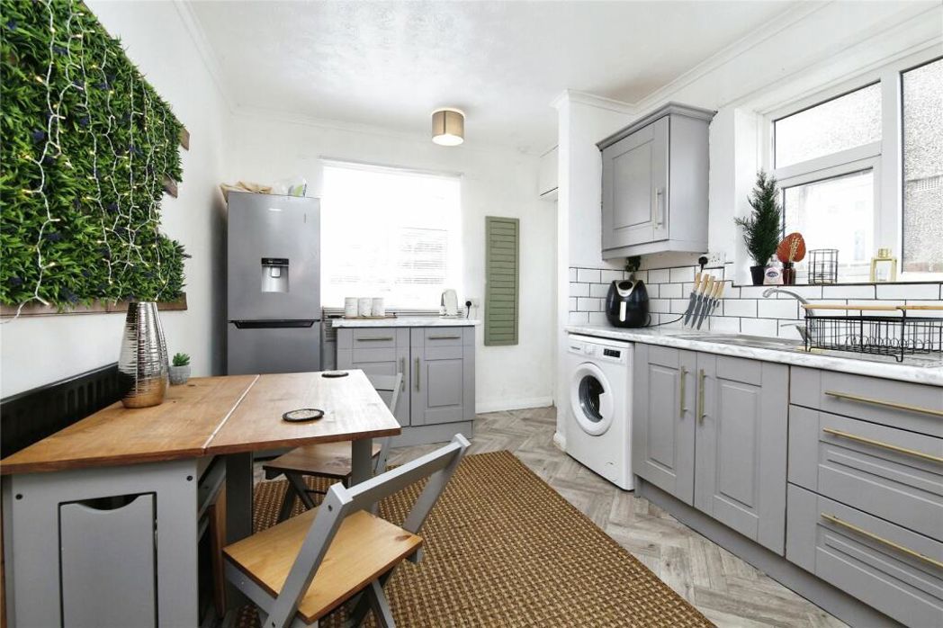 Property image 7 of 15