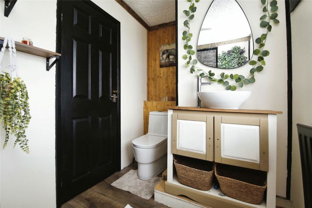 Property image 12 of 15