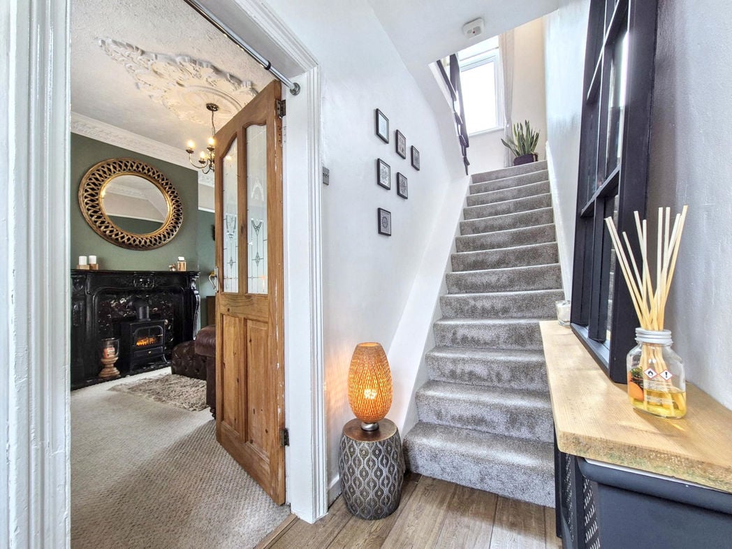 Entrance/Hallway