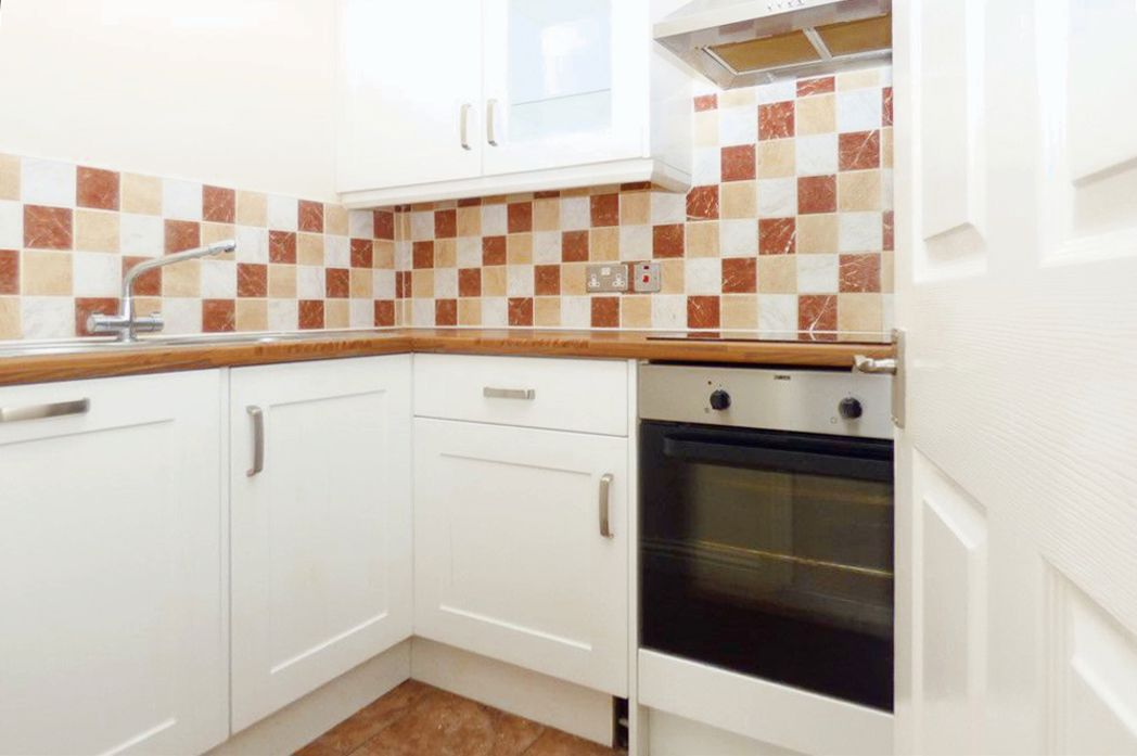 Property image 3 of 9