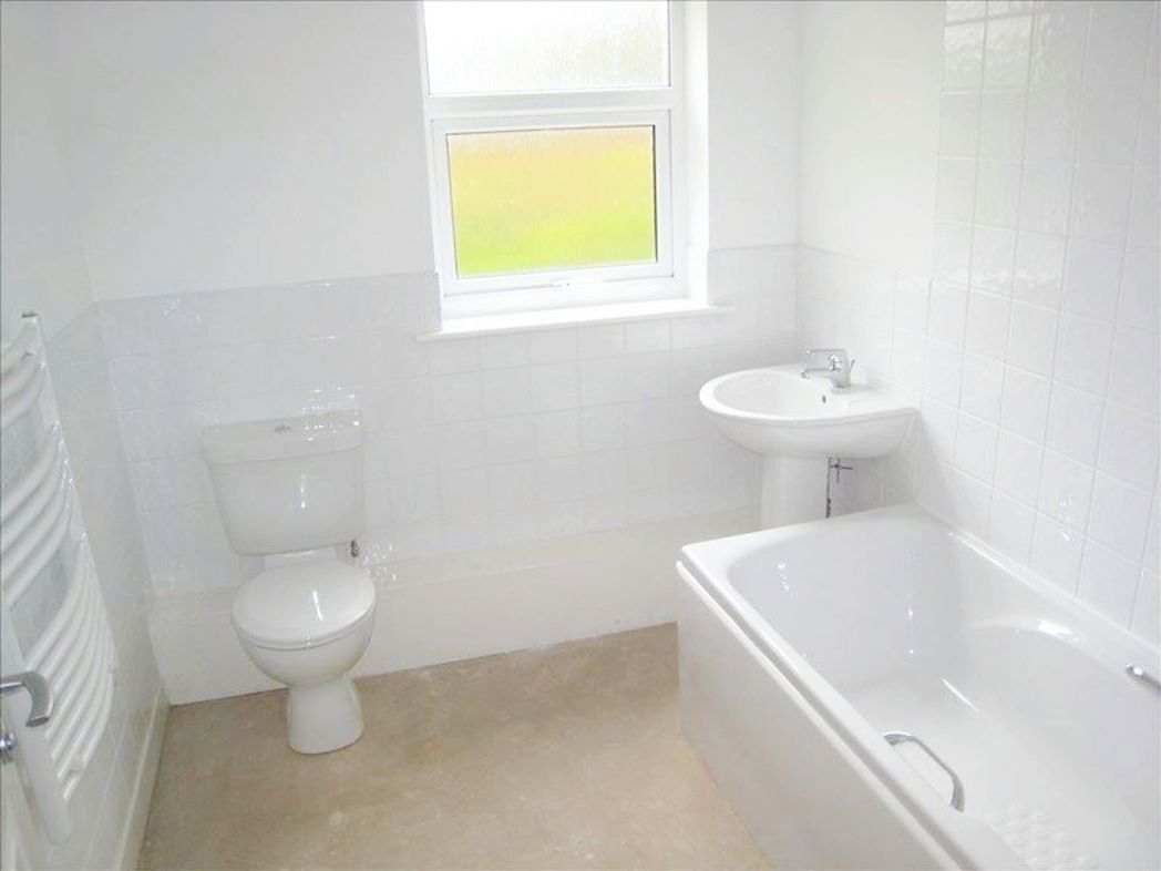 Property image 4 of 7