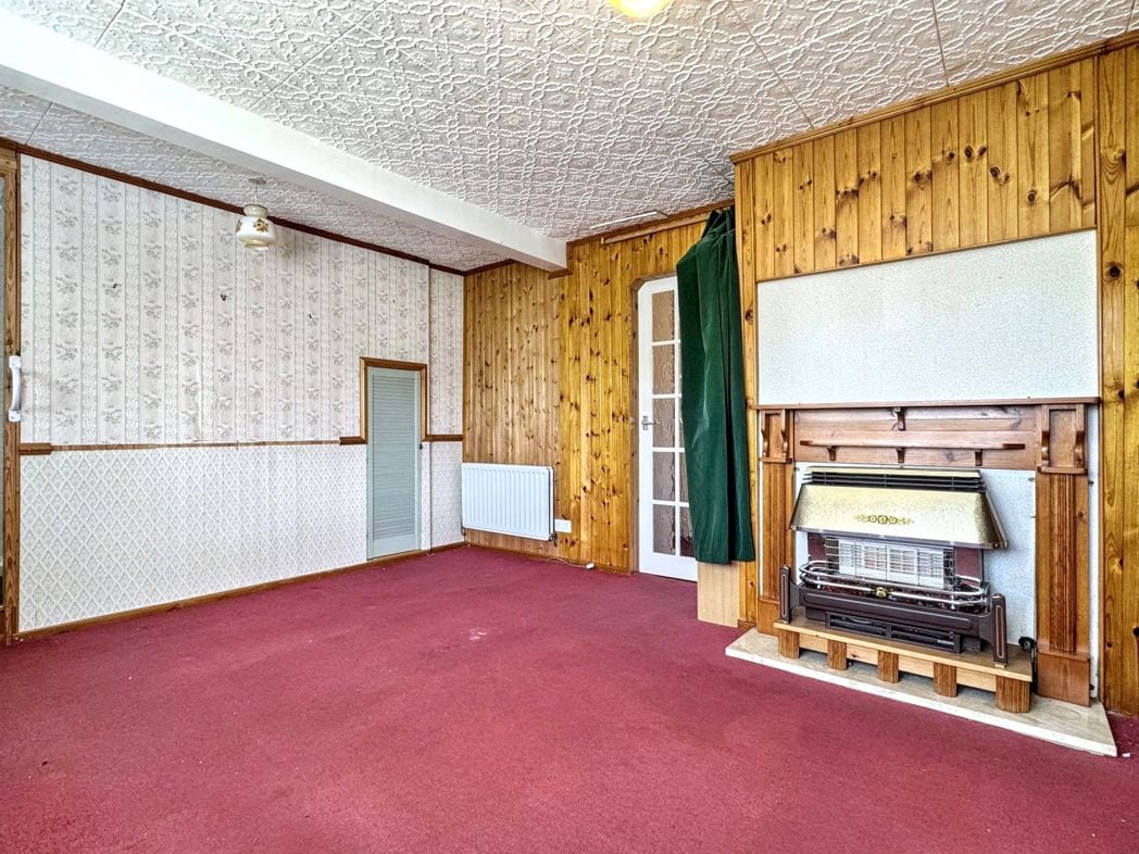 Property image 2 of 20