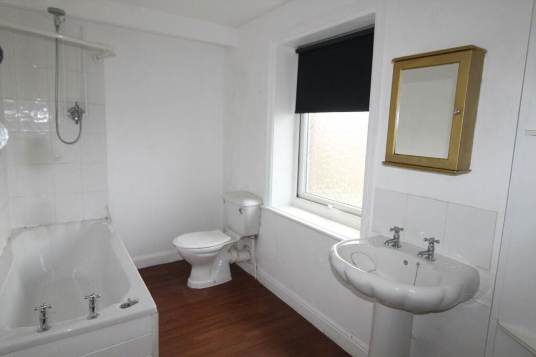 Property image 9 of 9
