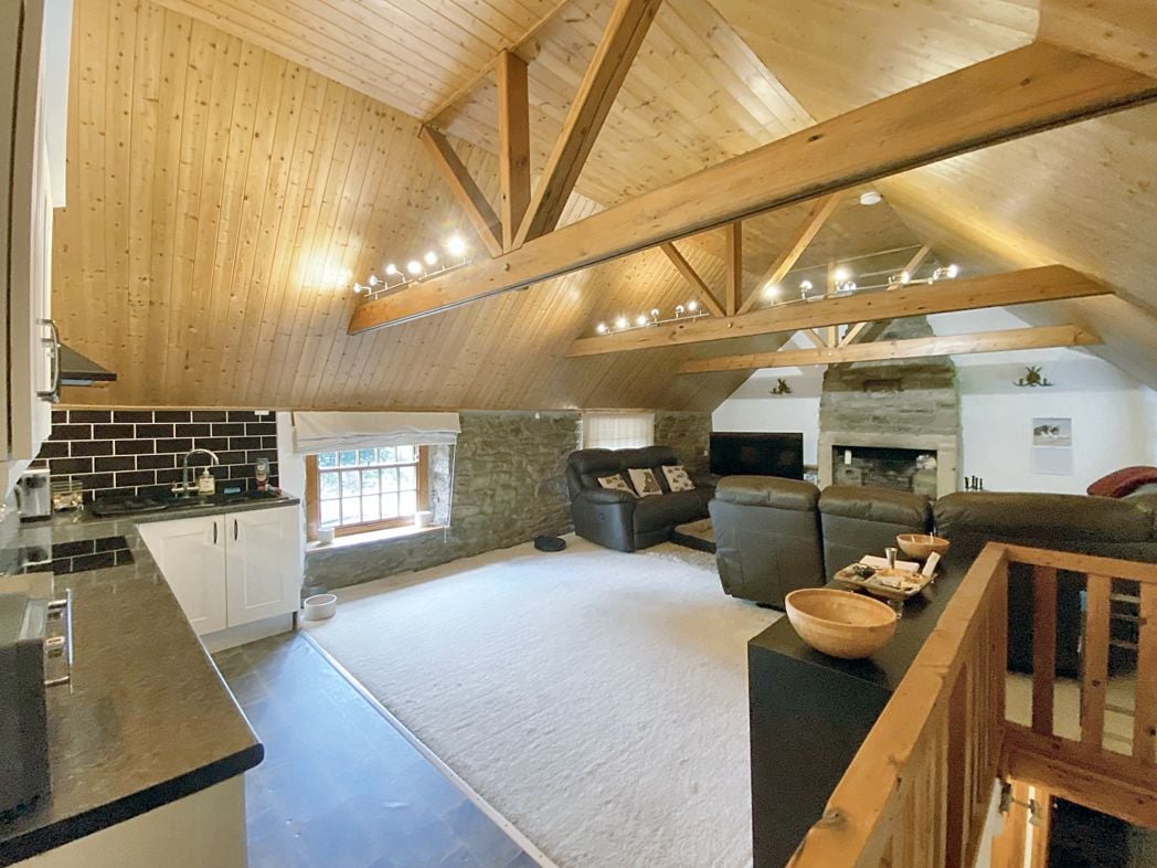 Property image 3 of 13