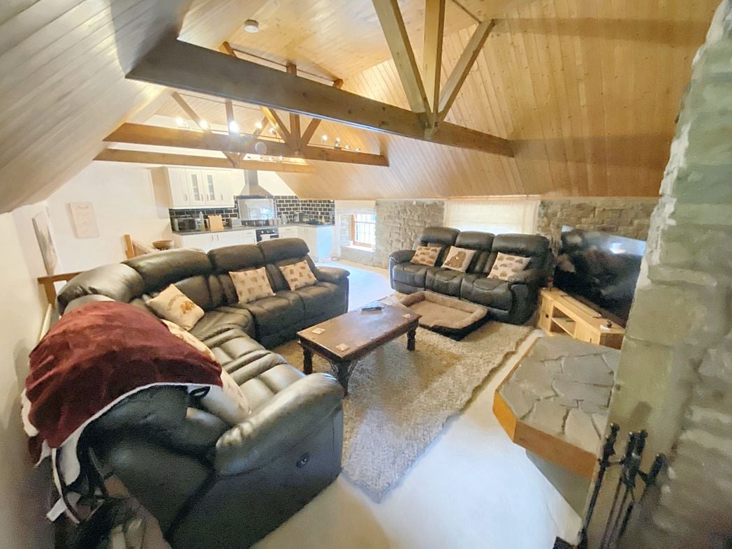Property image 4 of 13