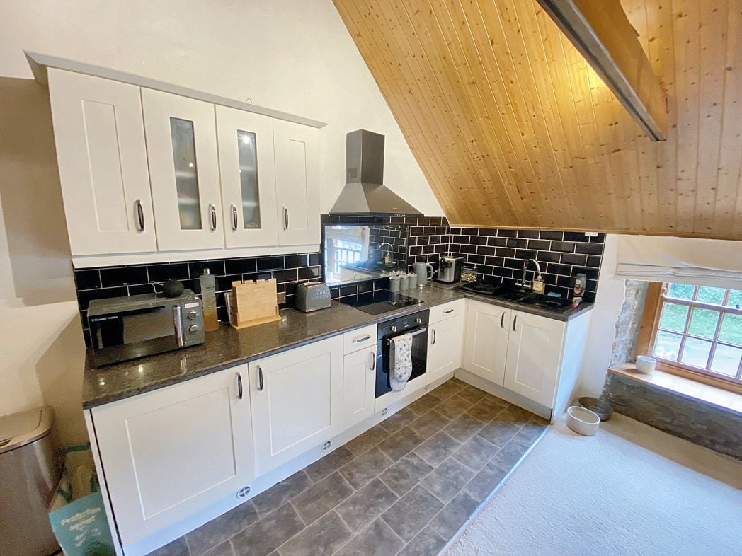 Property image 5 of 13