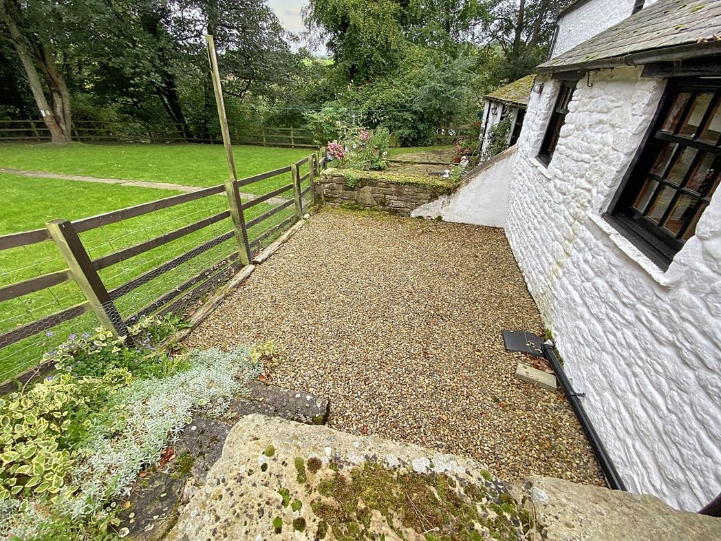 Property image 10 of 13