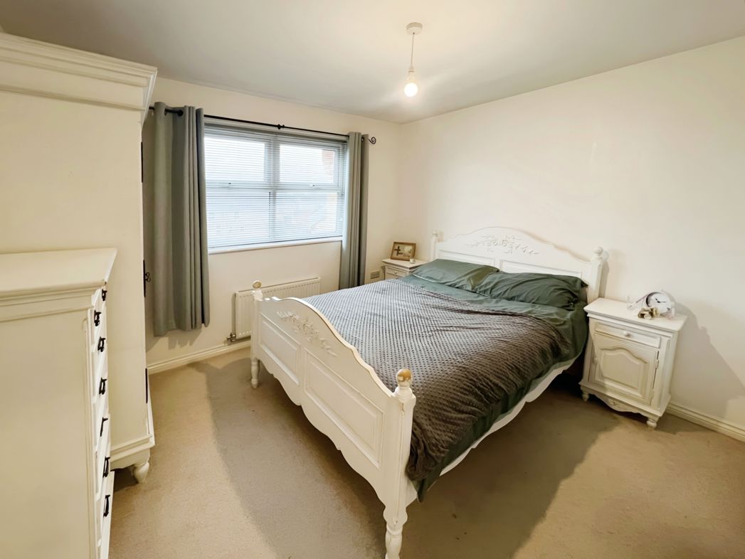 Property image 5 of 9
