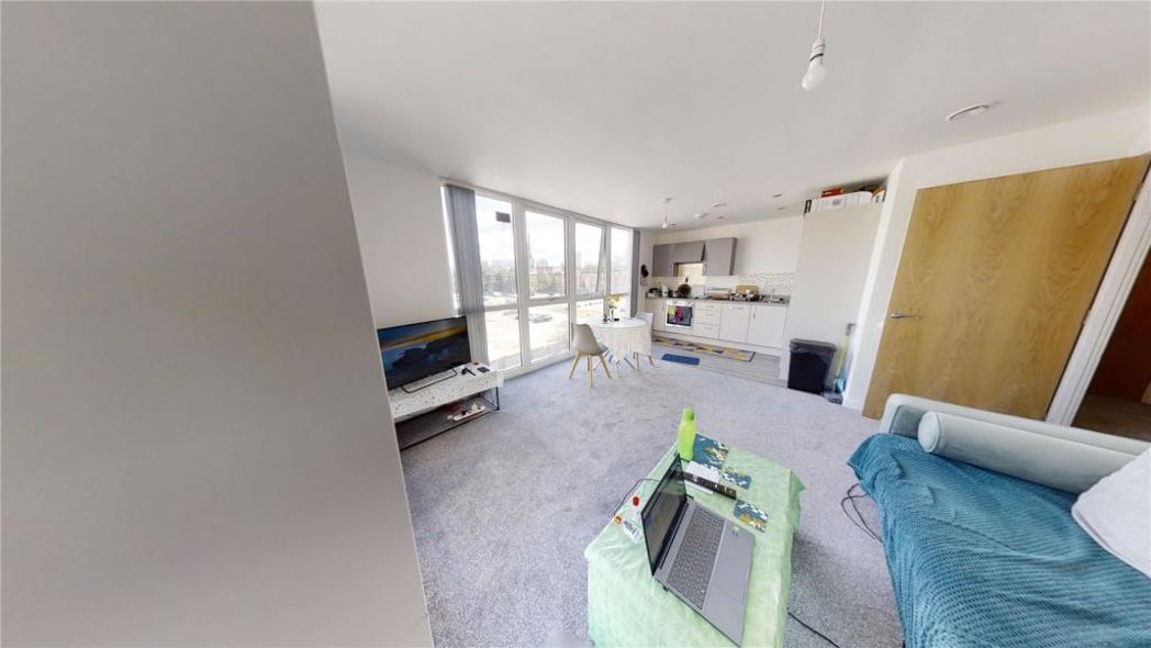 Property image 5 of 16