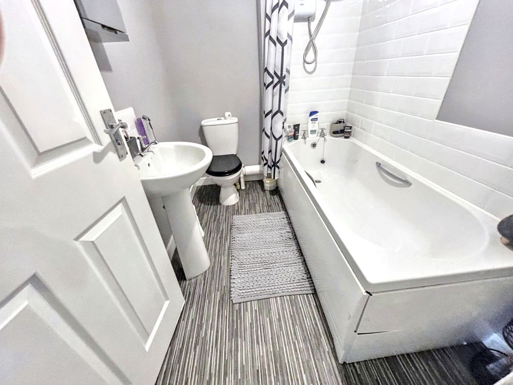 Property image 6 of 6