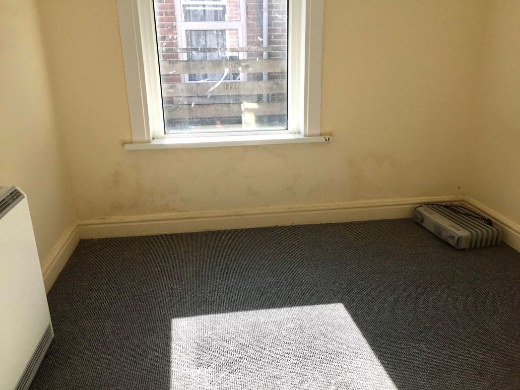 Property image 2 of 8