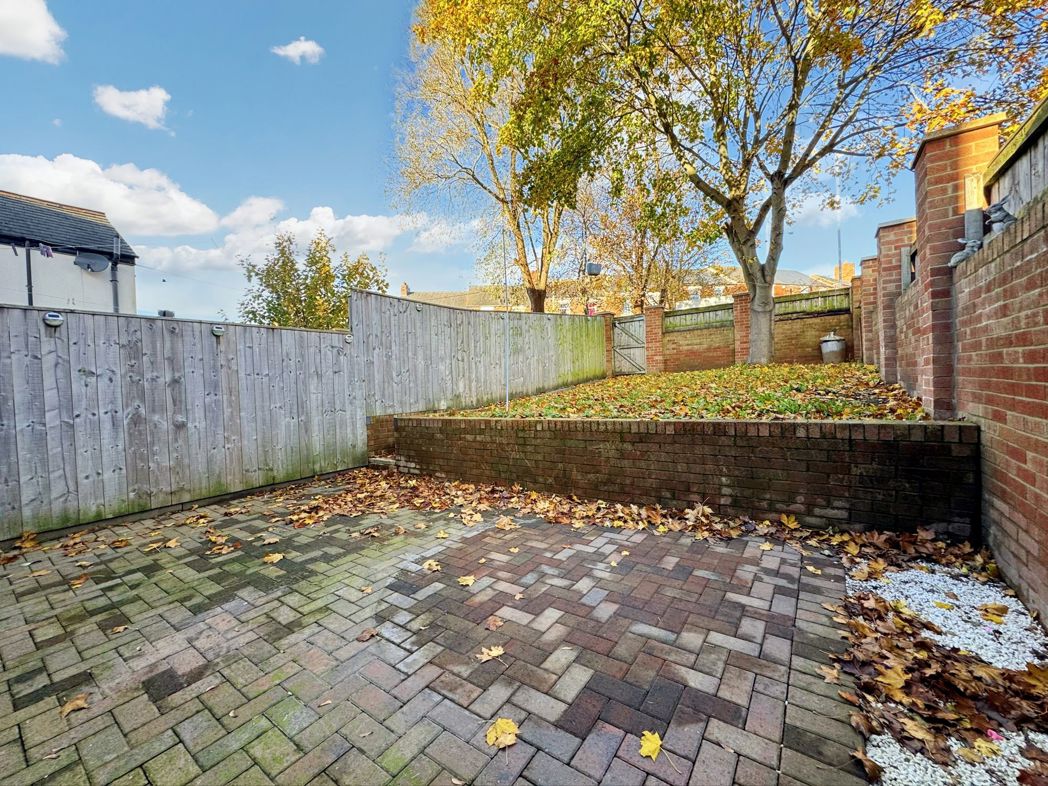 Property image 16 of 18