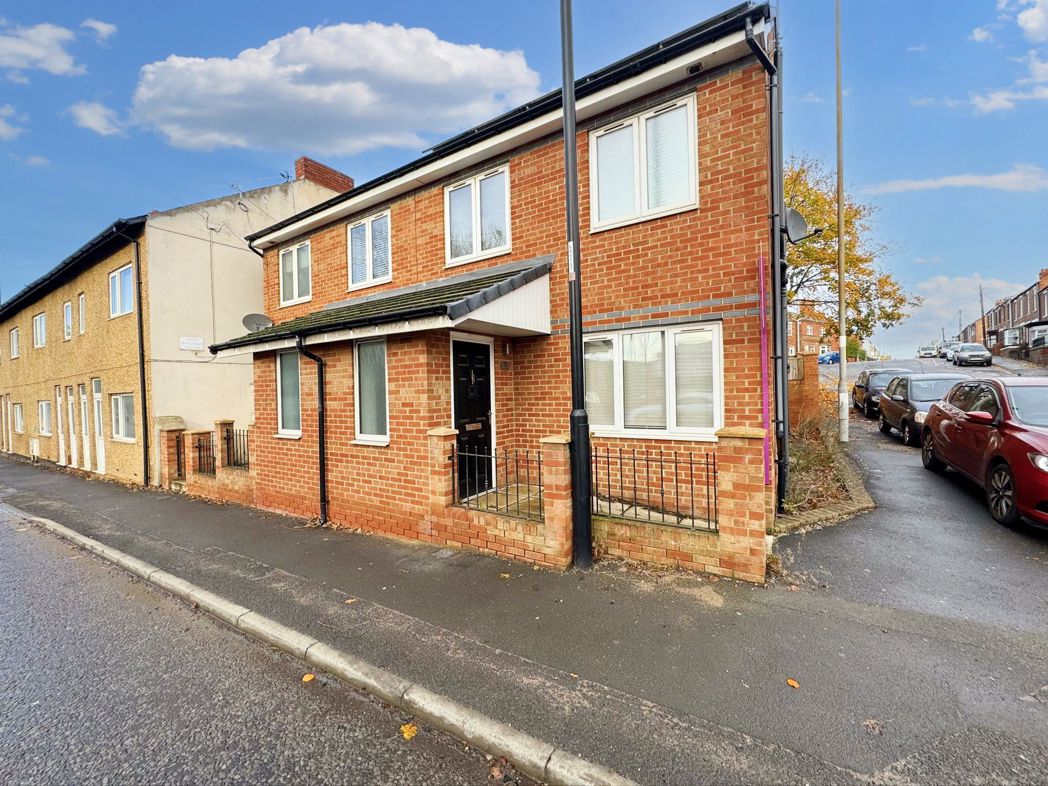 Property image 1 of 18