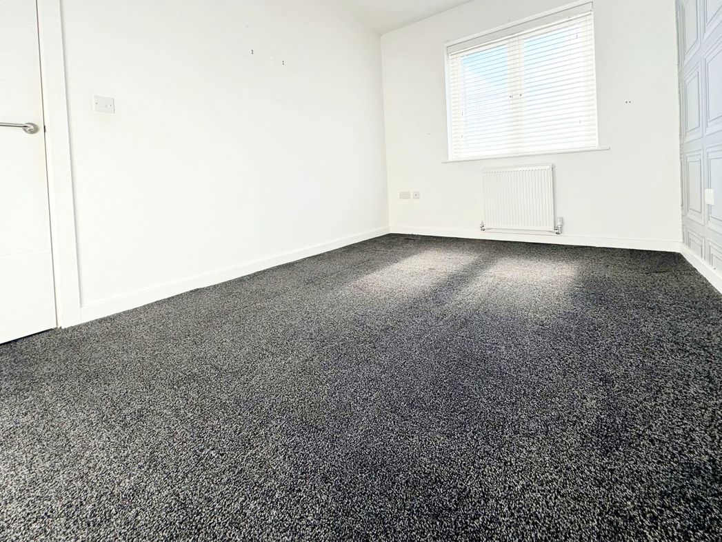 Property image 9 of 18