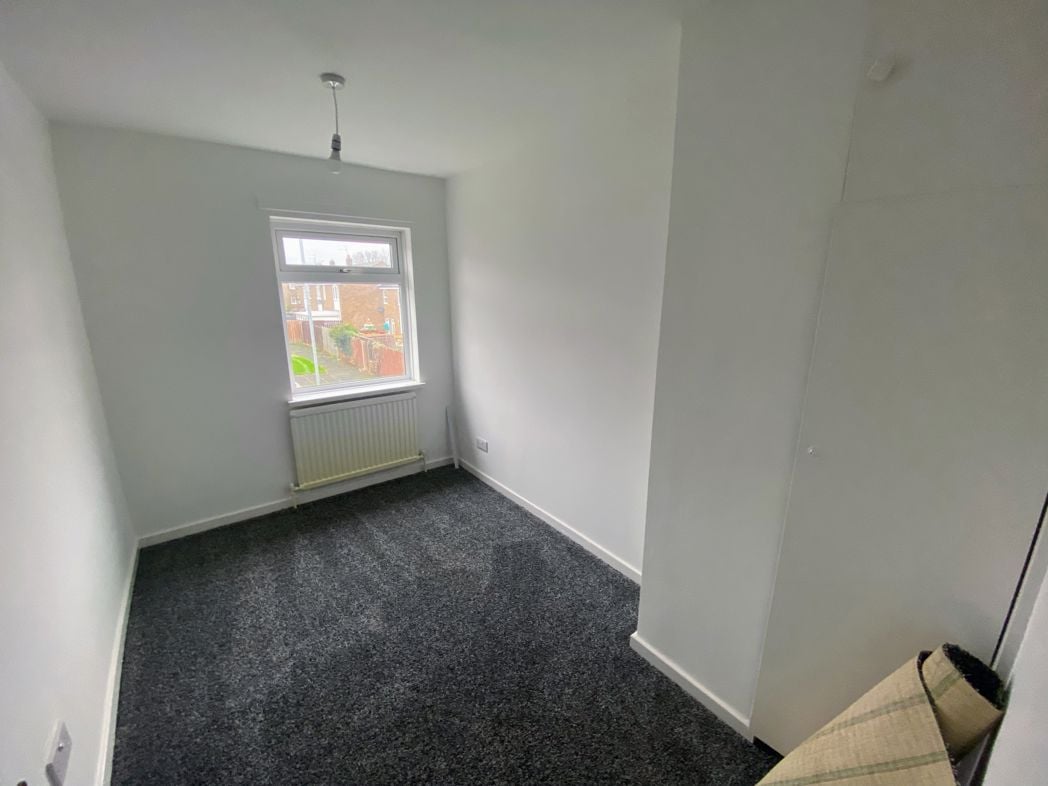 Property image 13 of 17