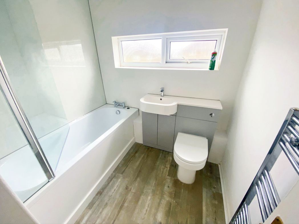 Property image 16 of 17