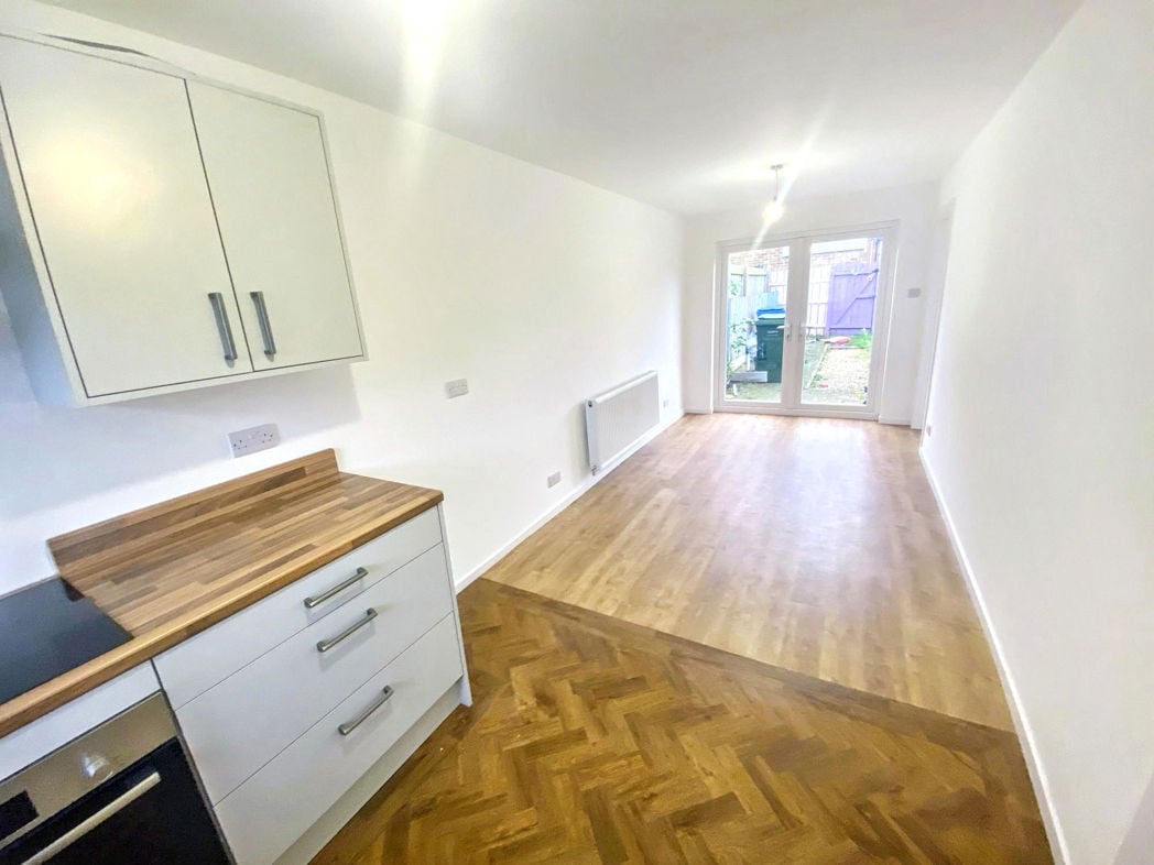 Property image 3 of 17