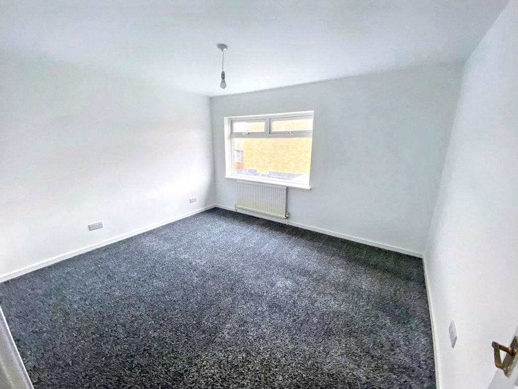Property image 12 of 17