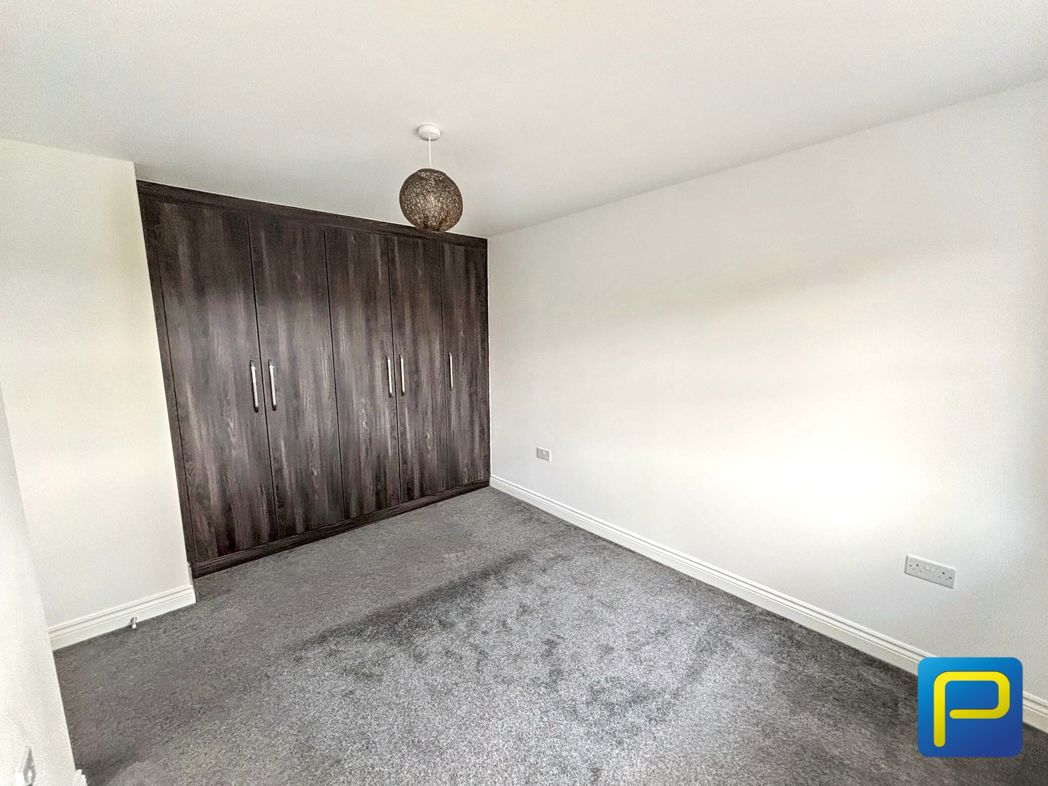 Property image 6 of 12