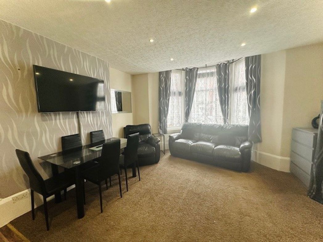 Property image 22 of 36