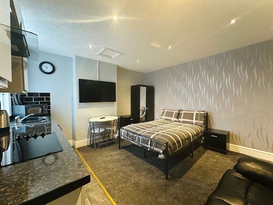 Property image 32 of 36
