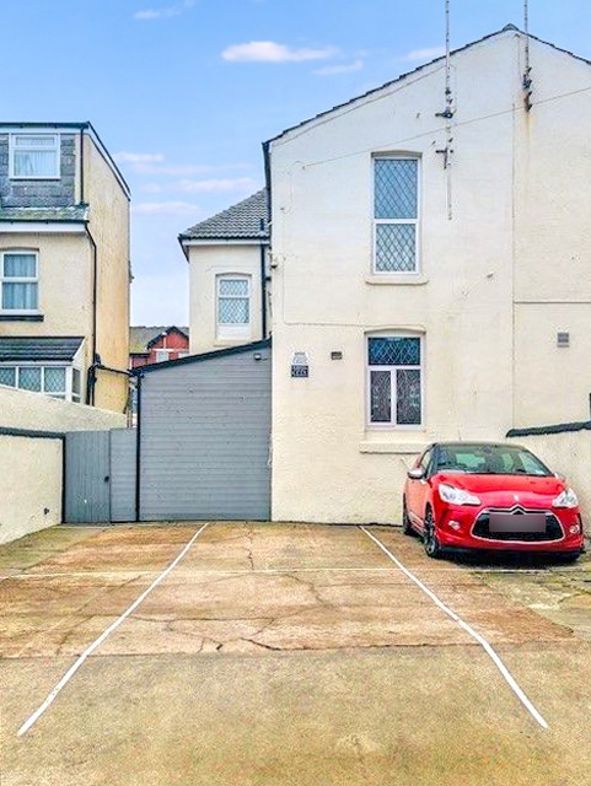 Property image 36 of 36