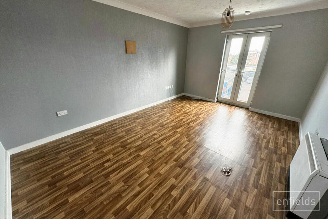 Property image 2 of 15