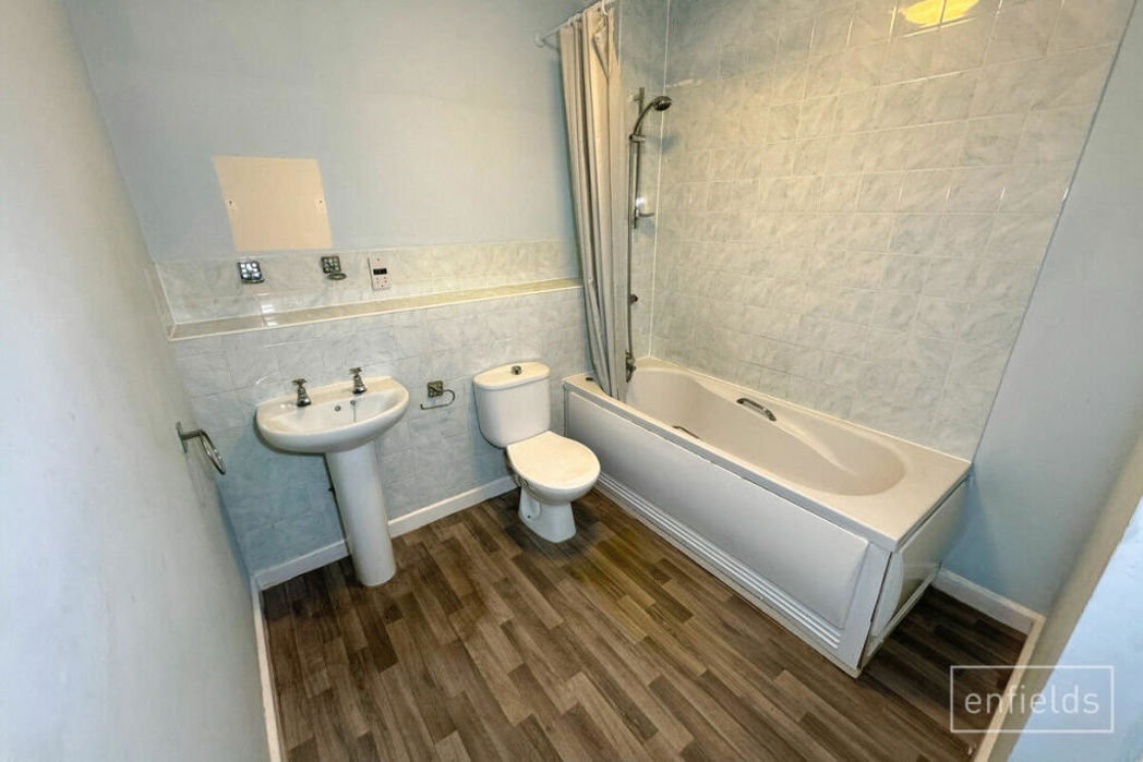 Property image 6 of 15