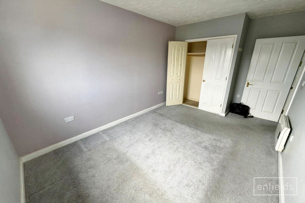 Property image 9 of 15