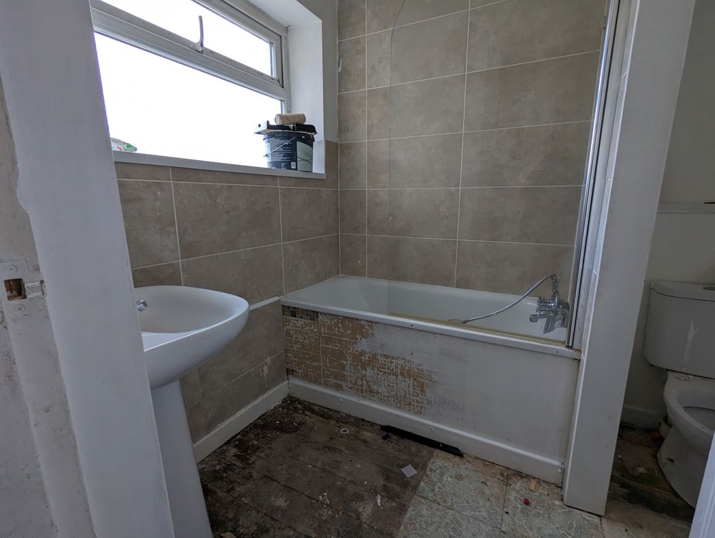 Property image 14 of 15