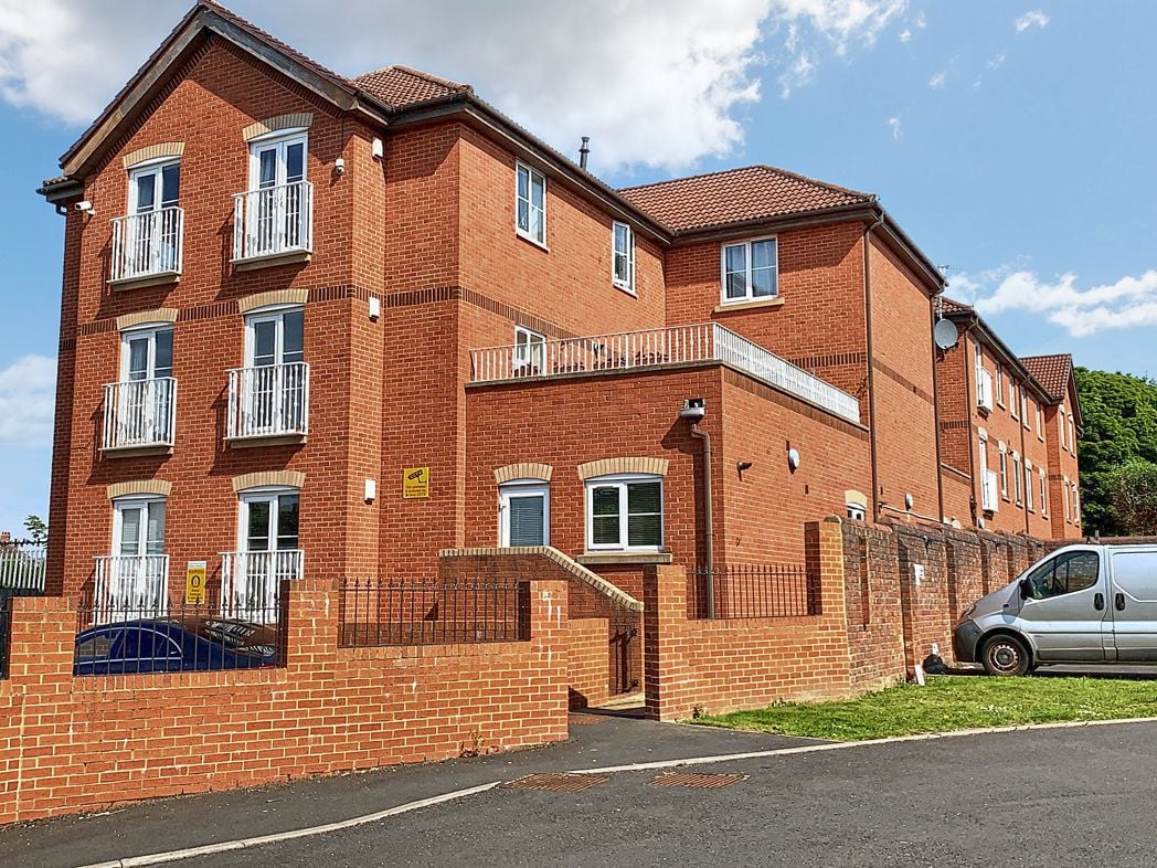 Property image 1 of 9