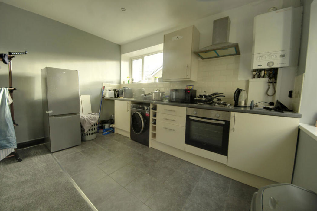 Property image 6 of 8