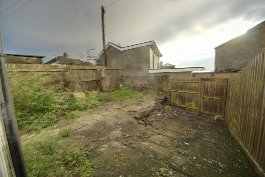 Property image 7 of 8