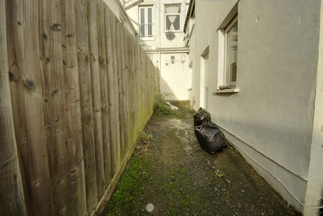 Property image 8 of 8