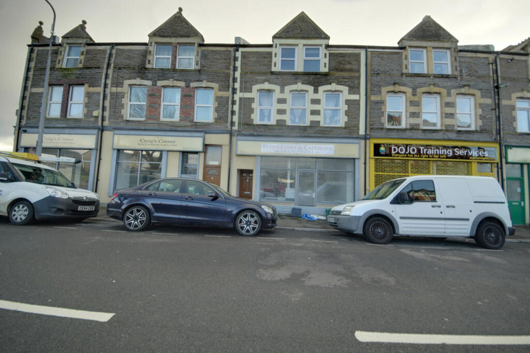 Property image 1 of 8