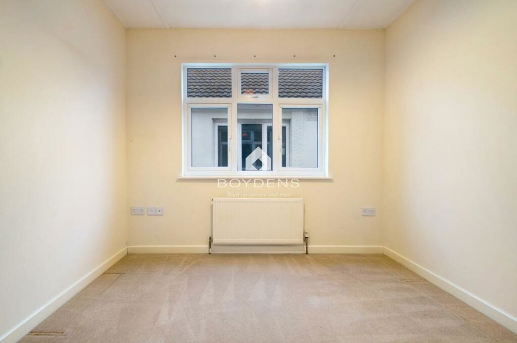 Property image 4 of 7