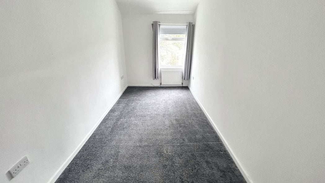 Property image 10 of 17