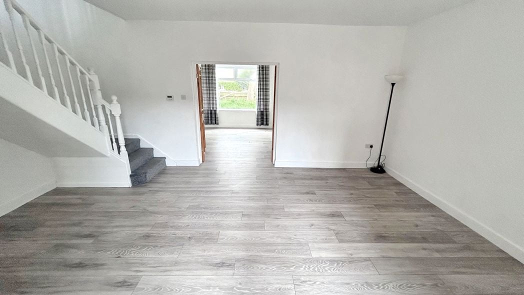Property image 6 of 17