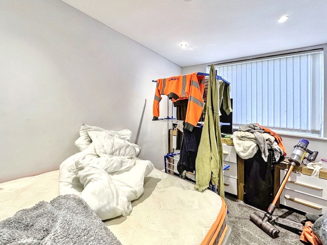 Property image 6 of 7