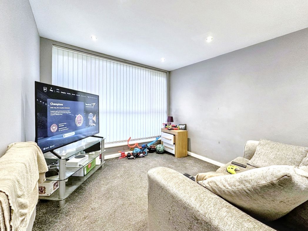 Property image 3 of 7