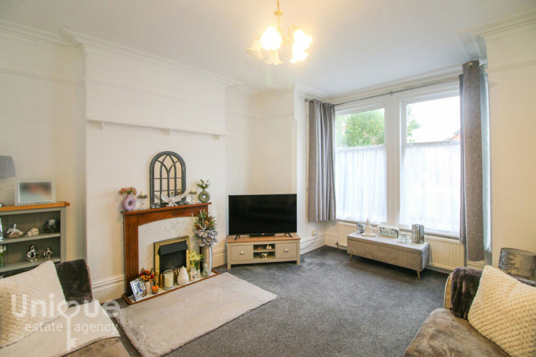 Property image 2 of 15