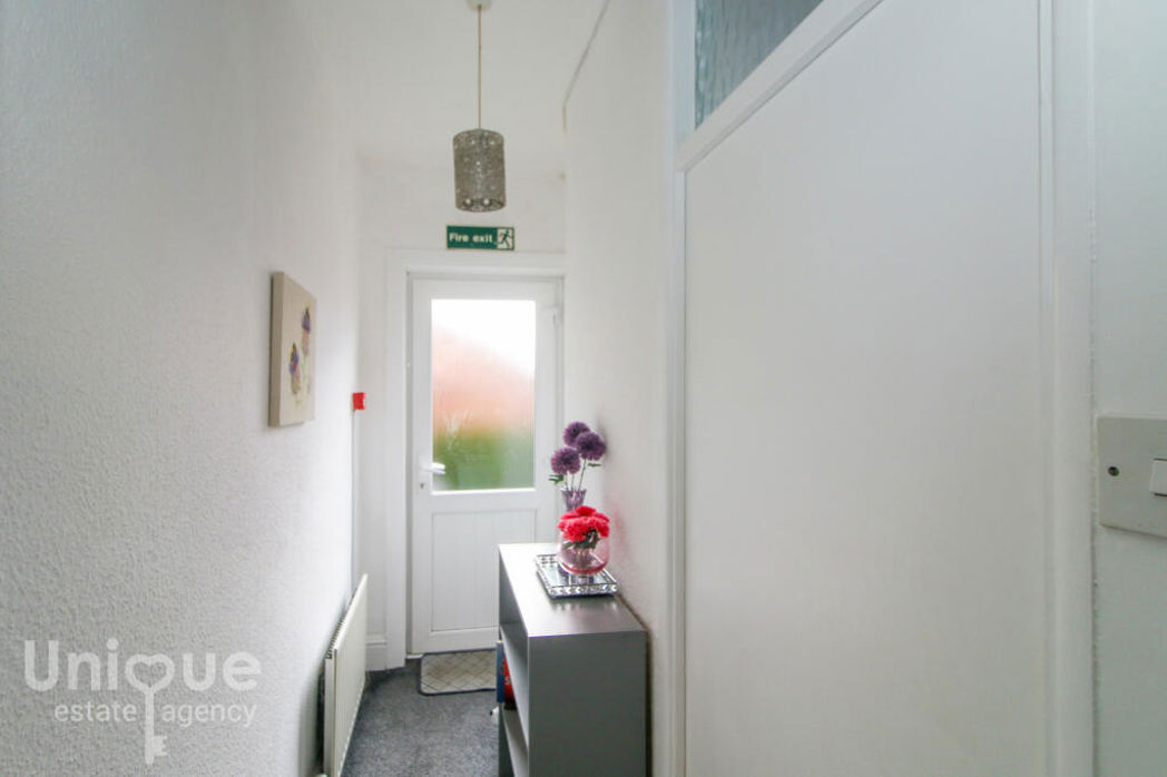 Property image 4 of 15