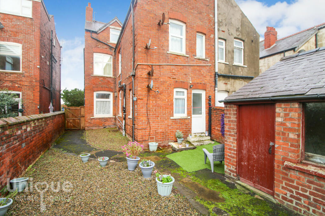 Property image 11 of 15