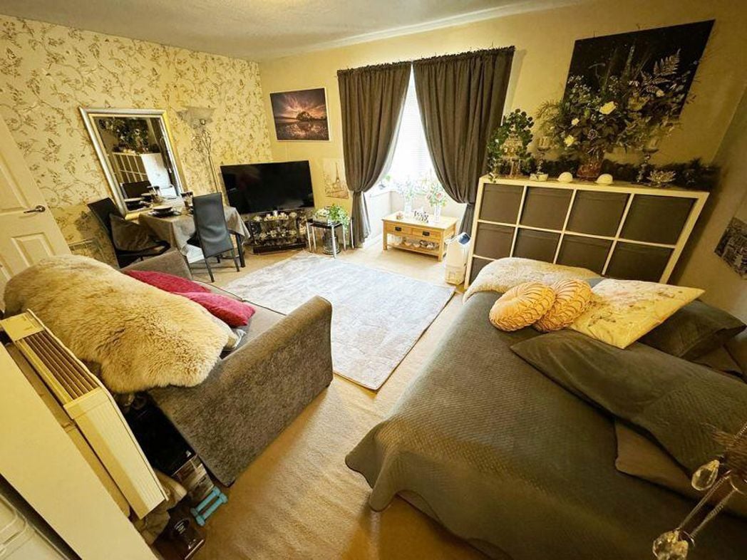 Property image 2 of 5