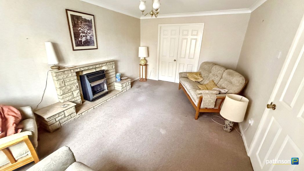 Property image 8 of 34