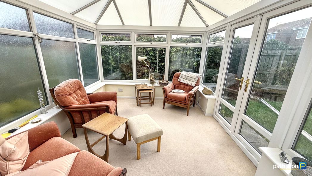 Property image 11 of 34