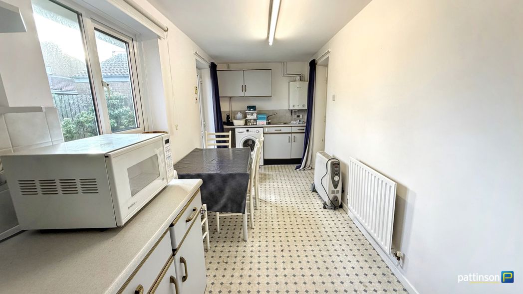 Property image 14 of 34