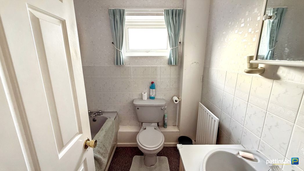 Property image 27 of 34
