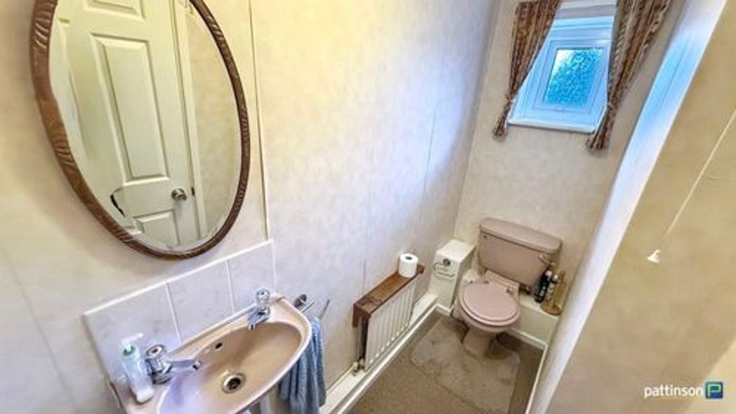 Property image 4 of 34