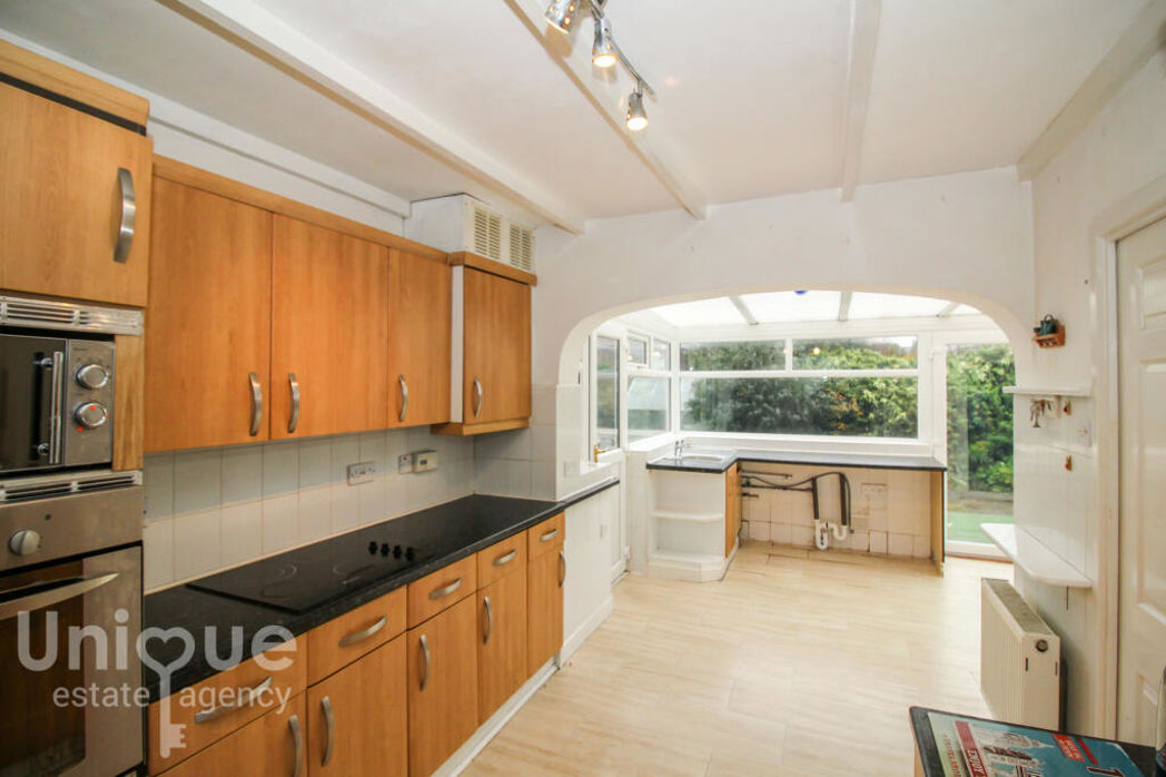 Property image 3 of 16